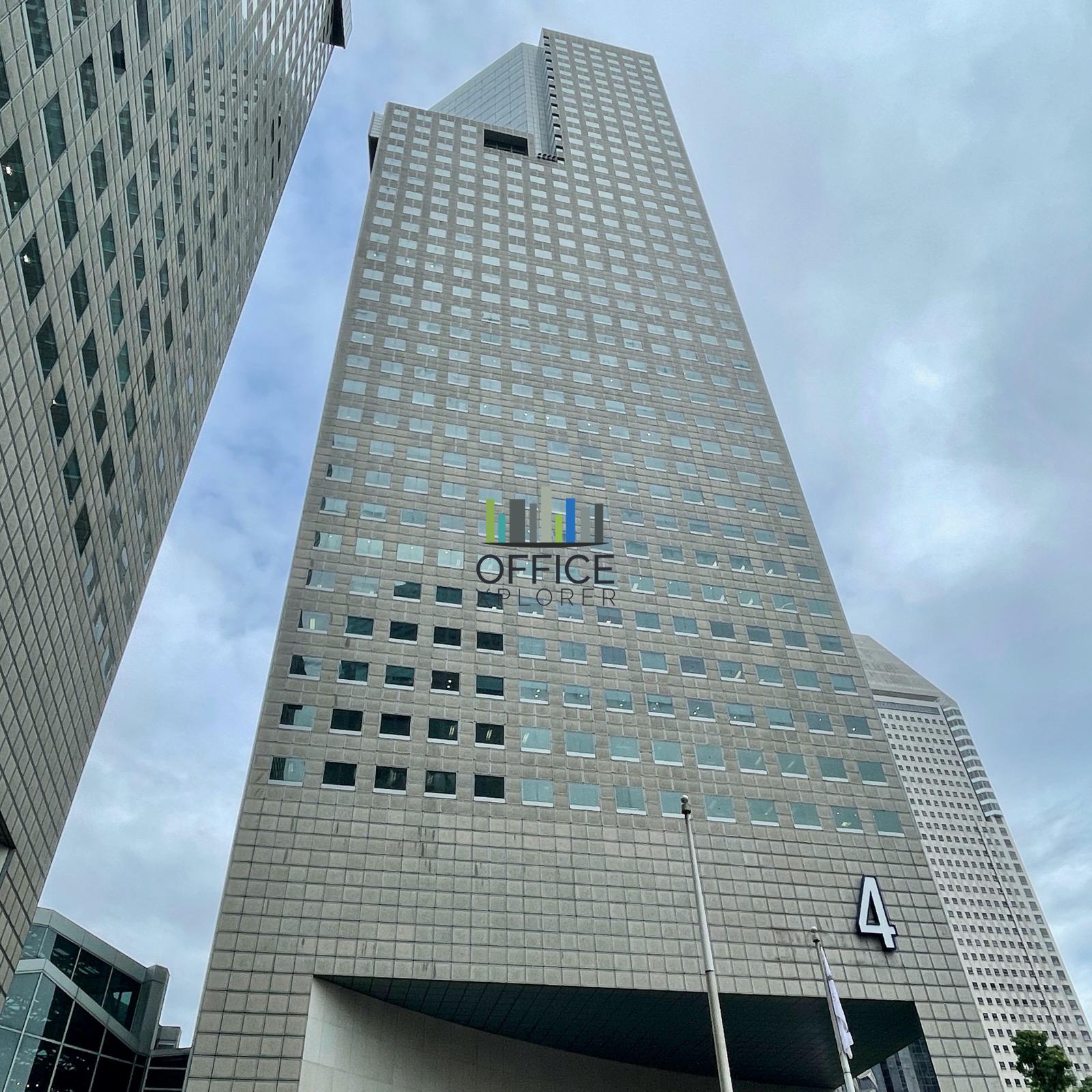 R Suntec Tower 4 - Square